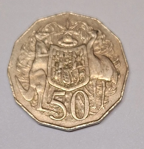 1972 50 CENT COIN - LOW MINTAGE - CIRCULATED - Picture 2 of 4