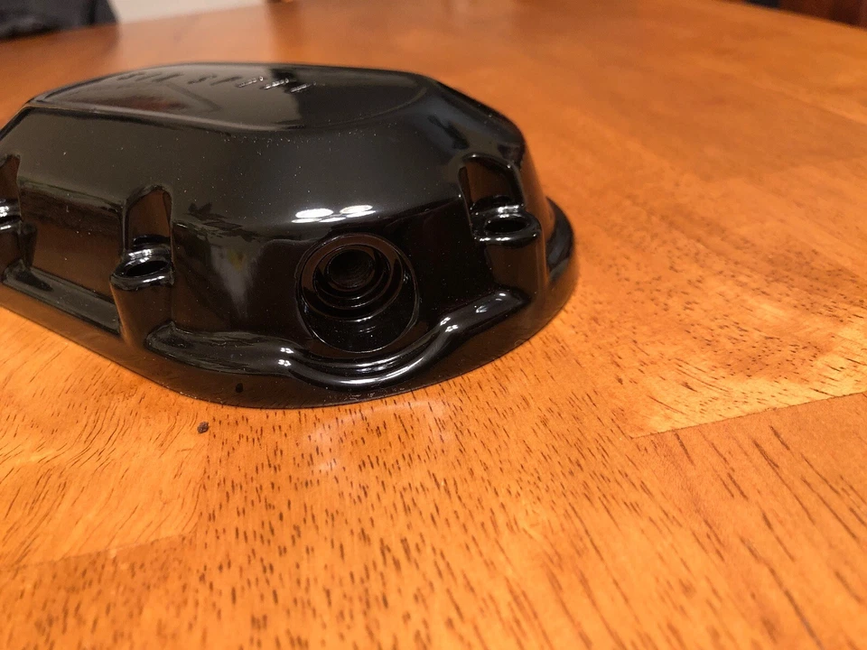 ГЛЯНЦЕВАЯ ЧЕРНАЯ БОКОВАЯ КРЫШКА КОРОБКИ ПЕРЕДАЧ HARLEY DAVIDSON 37126-06 - Изображение 4 из 4