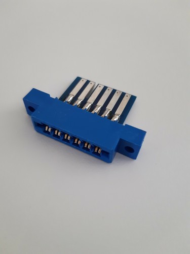 COMMODORE 64 128 VIC 20  PORTA DATASSETTE ESTENSORE BREAKOUT EXTENDER - Bild 1 von 2