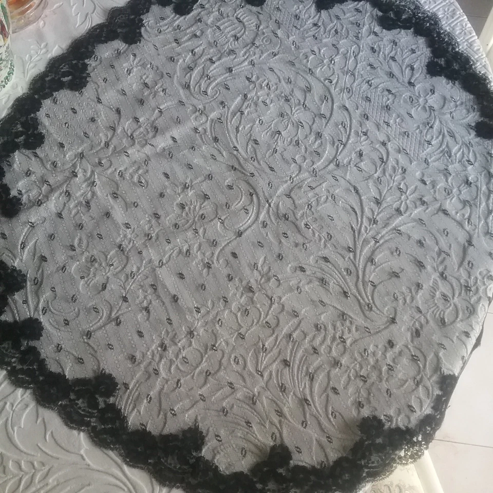 Rare dentelle noire tulle,ép. NAP.III.Pièce entière ronde diamètre: 77 cm - Photo 2/4