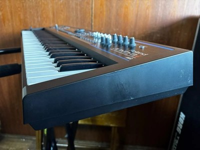 ROLAND JUNO-Gi Mobile Synthesizer with Digital Recorder w/ bag