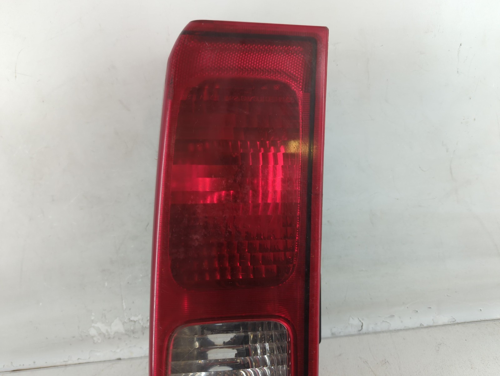 2006 A.m. General Humh3 Rear Center Lid Brake Light Tail Light Red TRHLX