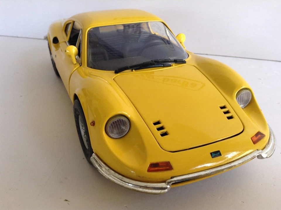 🔥Lot vintage🚗 ANSON FERRARI DINO 246 GT 1/18 BELLISSIMA 🔥✨ STREPITOSA ✨ - Immagine 3 di 4