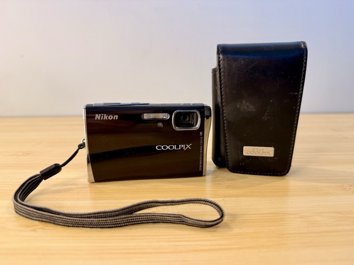 Nikon COOLPIX S52 9.0MP Digital Camera - Forest Green for sale
