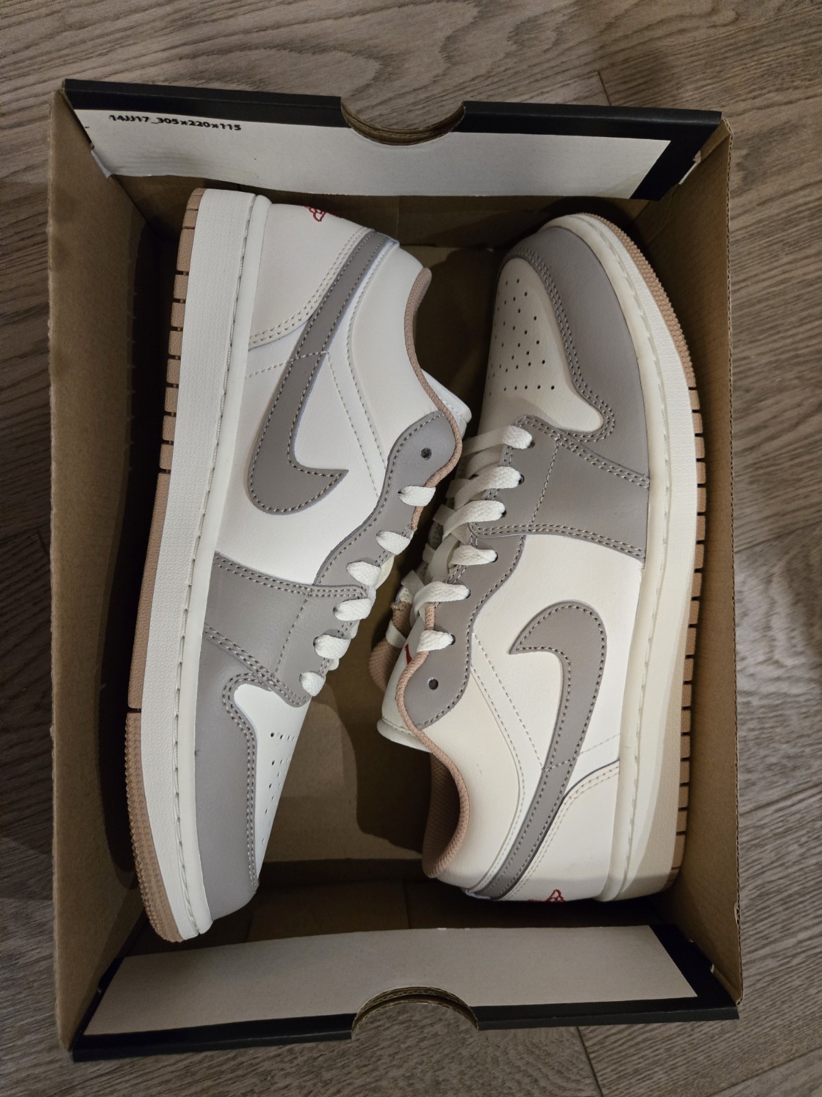 Air Jordan 1 Low Sail/Fire Red-College Grey BRAND NEW Men's Size US 9 thumbnail 8
