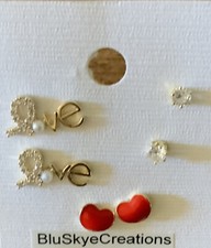 Tiny Stud Rhinestone Pierced Heart Earrings New w/o Tags Women Girls