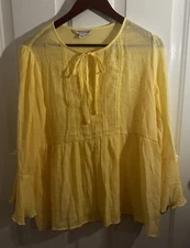 Counterparts Women's yellow Round Split Neck Pullover long Sleeve Blouse sz M