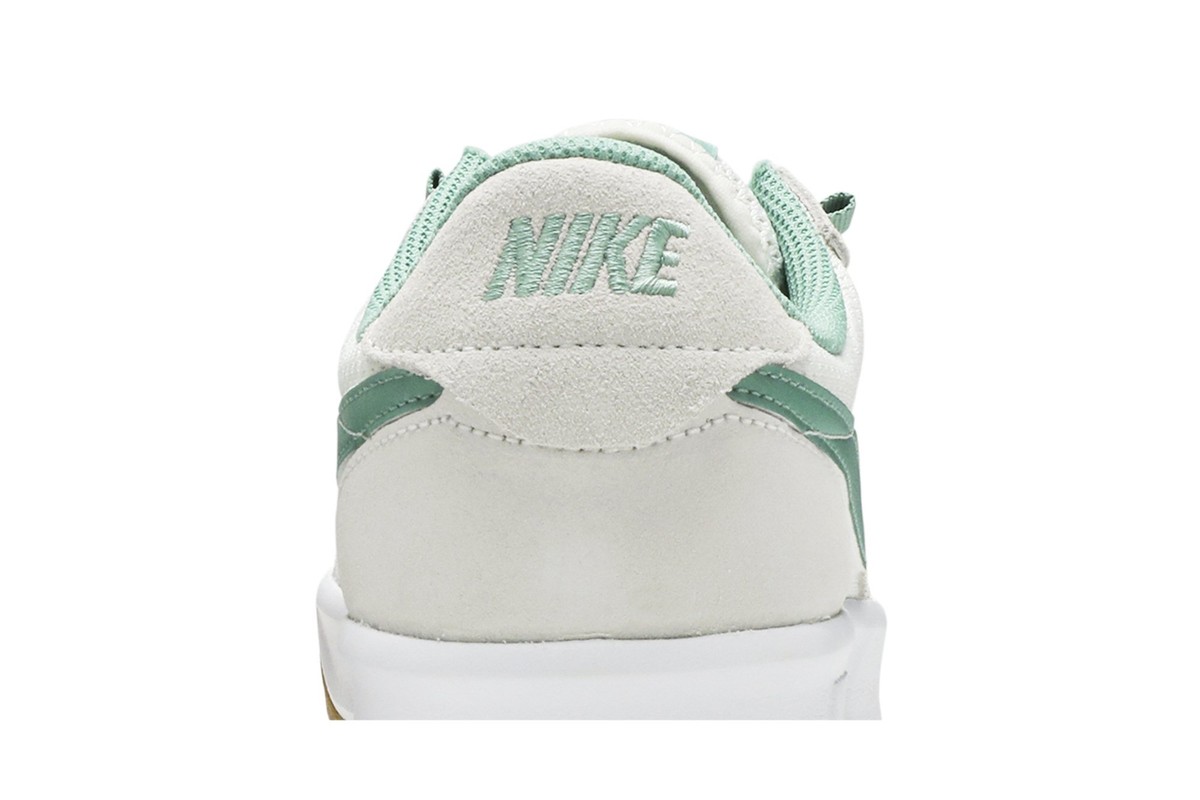 nike sb adversary healing jade