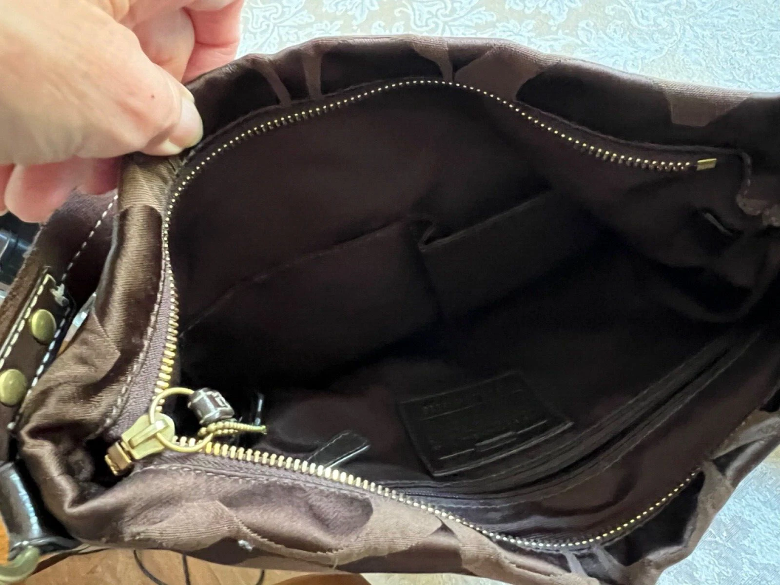 Coach Borsa Portadocumenti a Tracolla Marrone Tessuto Pelle F18038