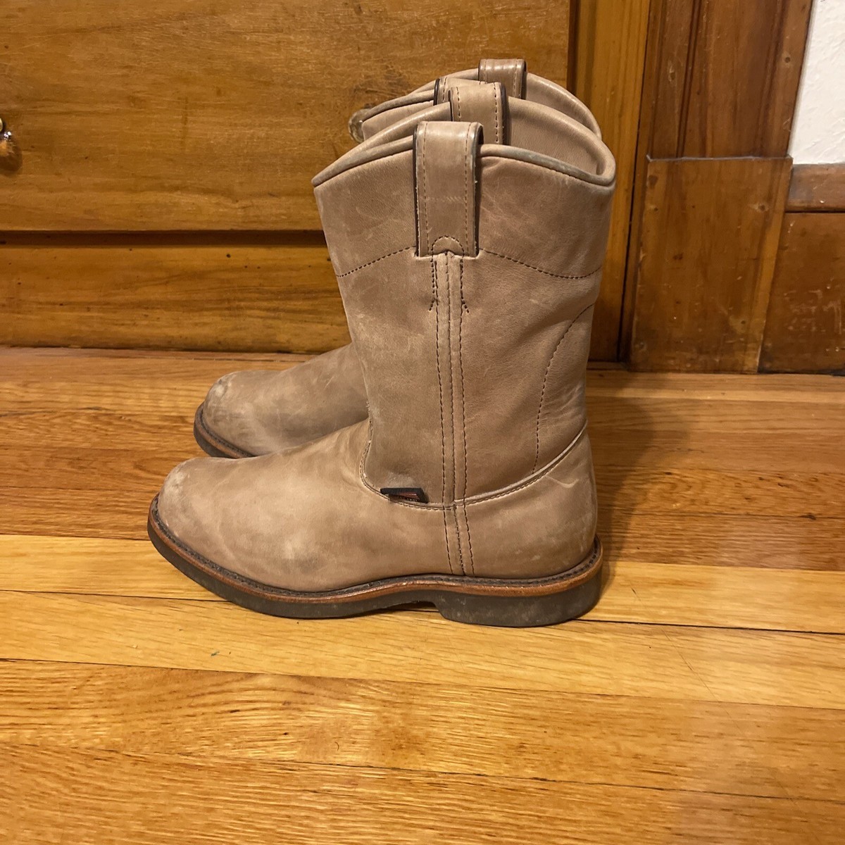 Chippewa Boots: Men's USA-Made 20077 Tan 10 Inch Wellington Boots