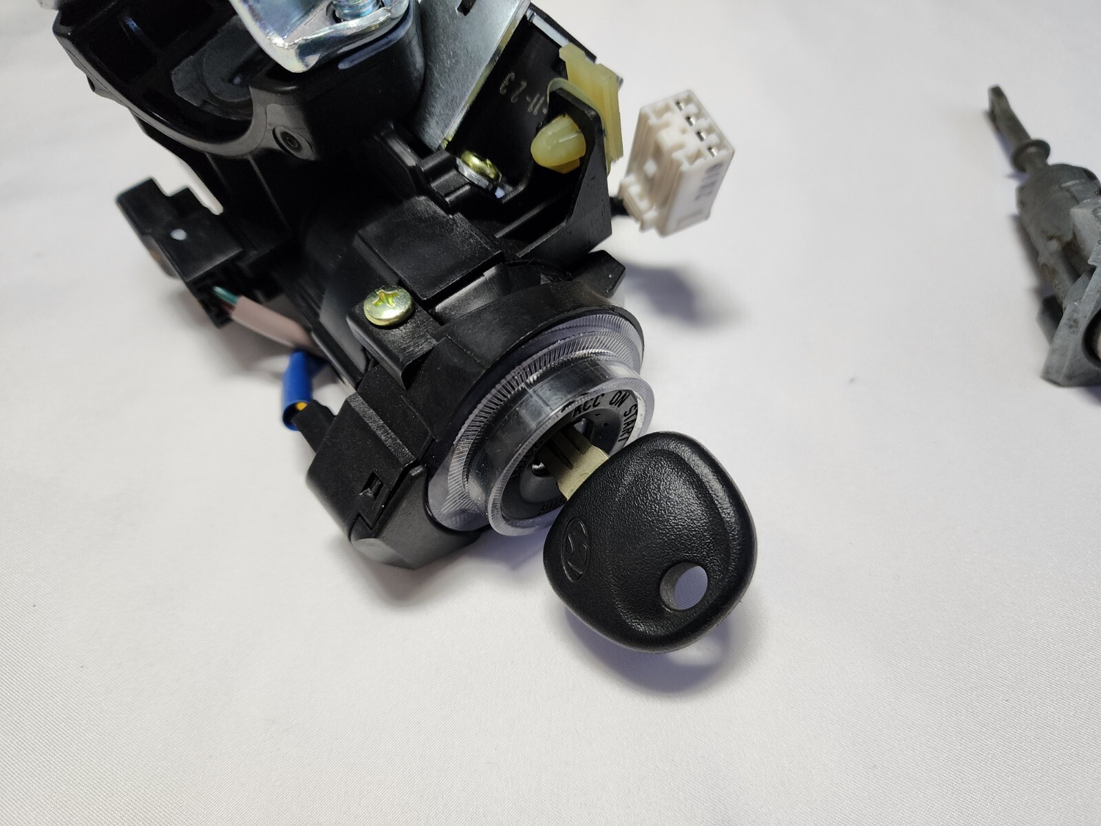 2011 2013 Hyundai Elantra Ignition Switch & Door Lock Set (OEM) eBay