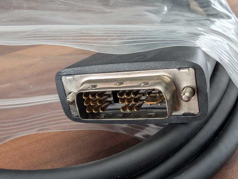 POLYCOM (2457-23792-001) REAL PRESENCE CBL DVI-A M TO VGA M 3 Meters - Image 4 of 4