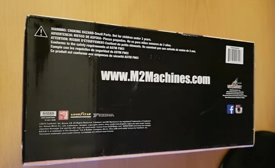 M2 Machines 1970 DATSUN 510 ☀ off-white ☀ AUTO-JAPAN ☀JPN02 18-19 ☀1:24 SCALE LE - Image 4 of 4