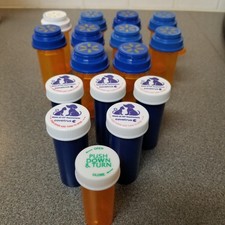 Lot of 16 Rx Pill Bottles 3 sizes 10 Large and 6 Smaller All w/child proof Lids