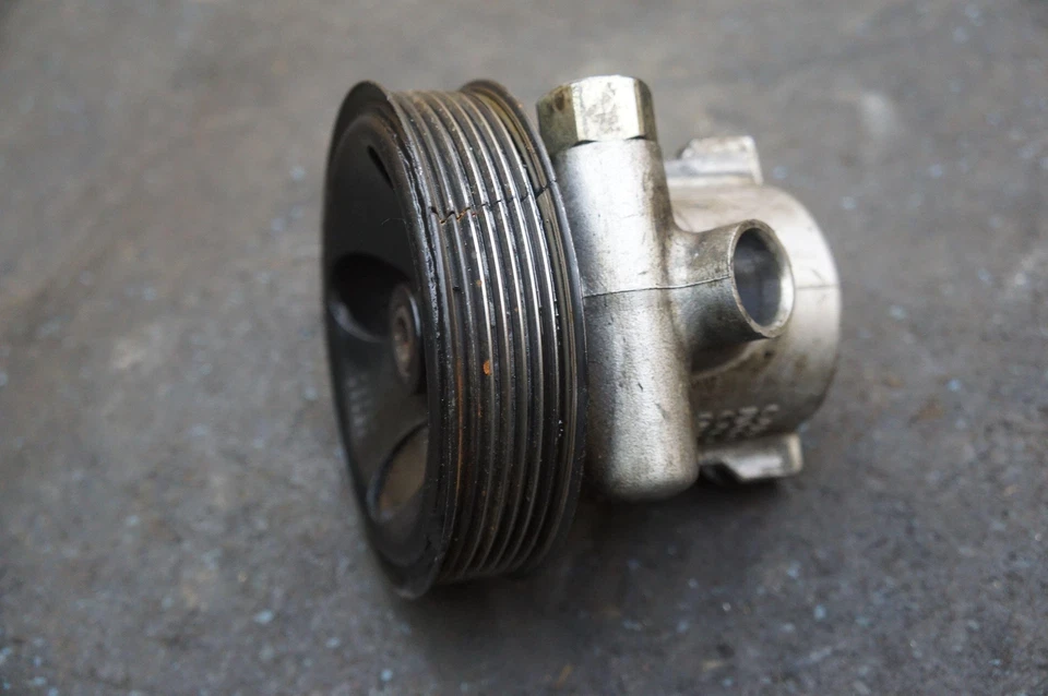 Bomba y polea de dirección asistida Dodge Viper Srt10 2003-06 Ram Srt10 2005-06 *NOTA* Foto 2 de 4