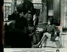 BARBRA STREISAND ON A CLEAR DAY YOU CAN SEE FOREVER  ORIG  8X10 PHOTO X6366