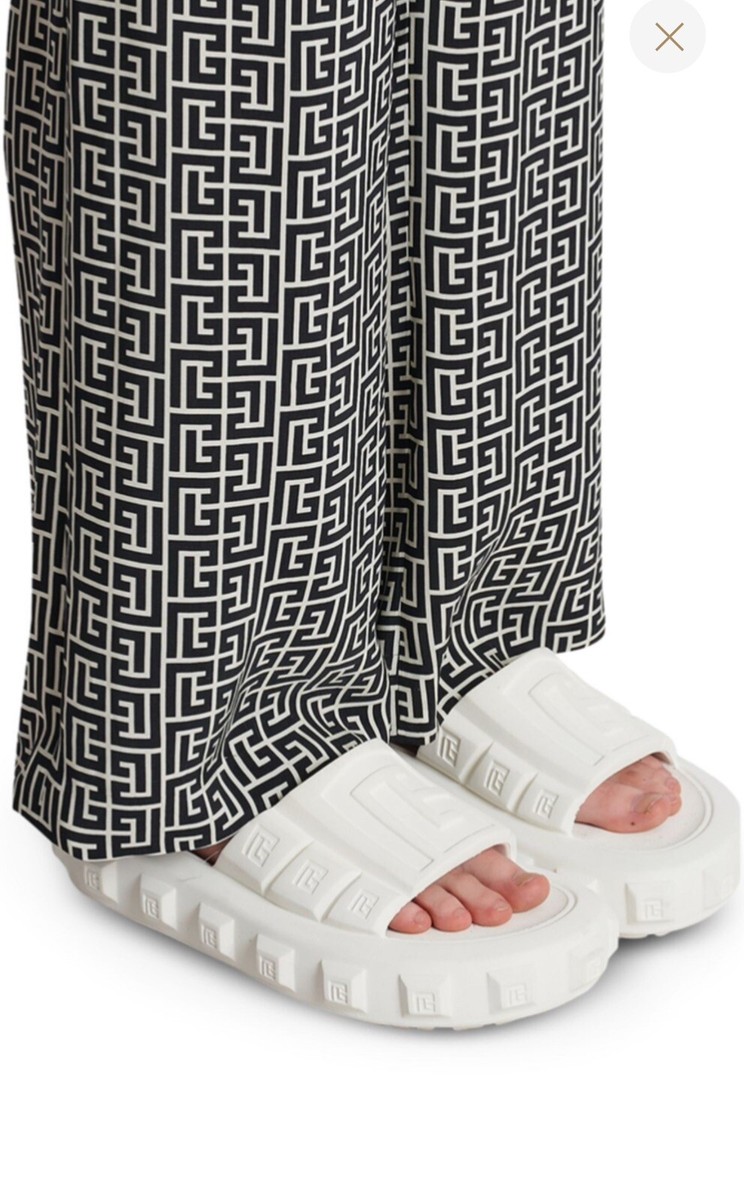 NIB Balmain White Ari Women Rubber Slip On Slides Sandal NIB Balmain White Ari Women Rubber Slip On Slides Sandal