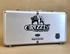 Grizzly Poker Game and Chip Set w/ Metal Case, NEW/SEALED CONTENTS!
