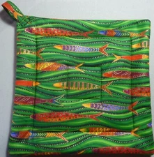 Deluxe Hot Pad/ Pot Holder: LAUREL BURCH PERFECT SWIMMERS: Green/ Gold Quilted