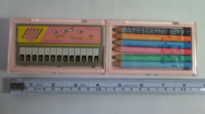 MELODY VTG 80's MINI PIANO IN PINK 8'' MUSICAL PENCIL CASE w