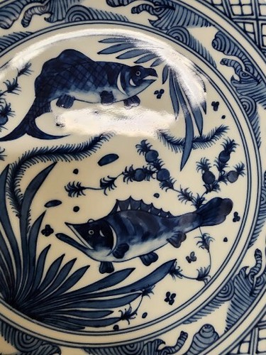 Antique CHINESE BLUE & WHITE PORCELAIN PLATE CHARGER YUAN MING CARP - Picture 3 of 9
