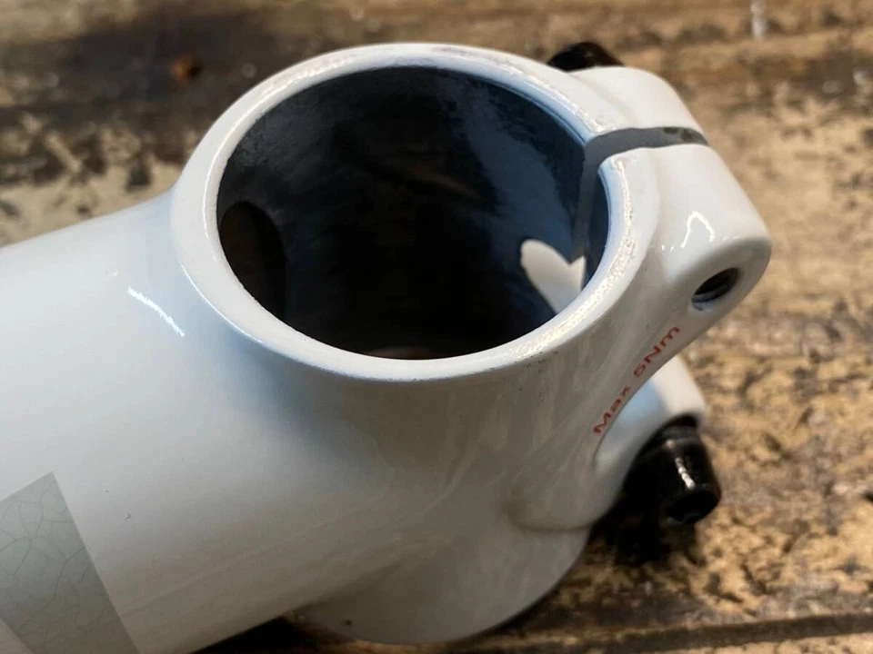 Vástago de aluminio Cinelli Dinamo 100 mm Φ31,8 OS blanco 123 g por orden de llegada Foto 4 de 4