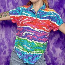 Vtg 80s/90s rainbow multi colored patterned button-up shirt