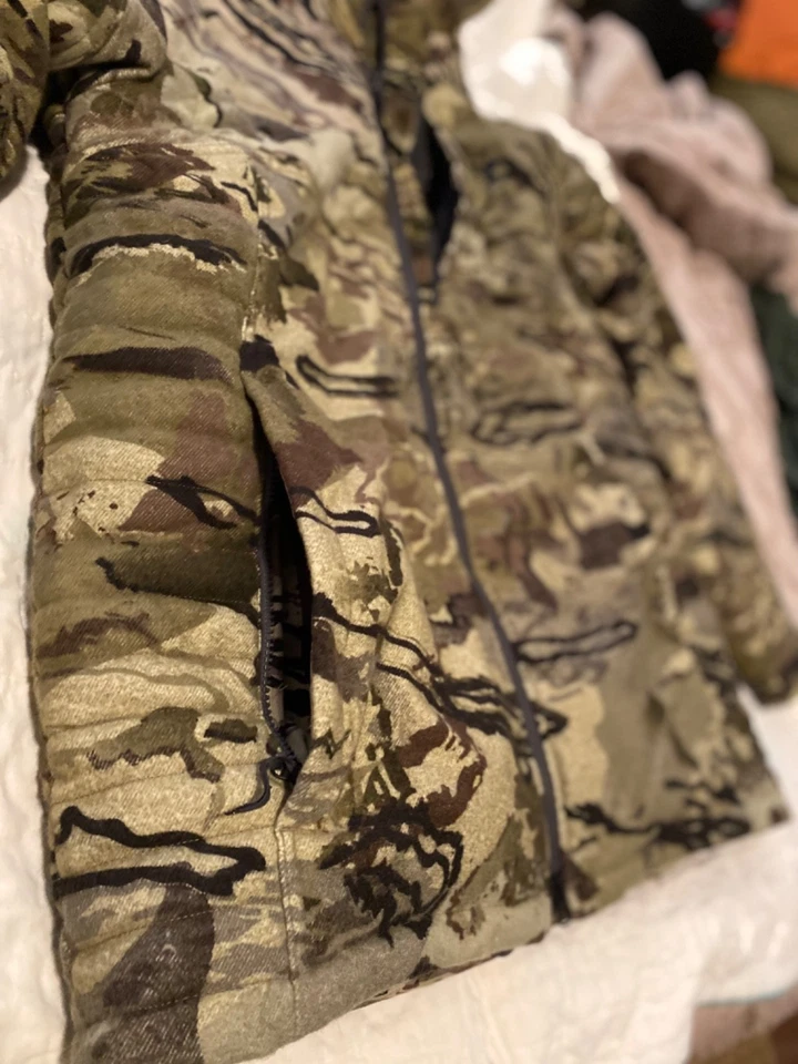 Under Armour Hunting Extreme Season Wool Insulated Barren Camo Jacket Mens SM  - Image 4 of 4