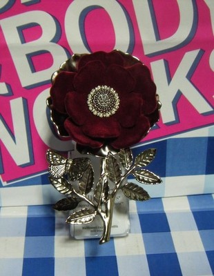 Bath & Body Works VELVET RED FLOWER Wallflower Plug-In NEW (47/7109)