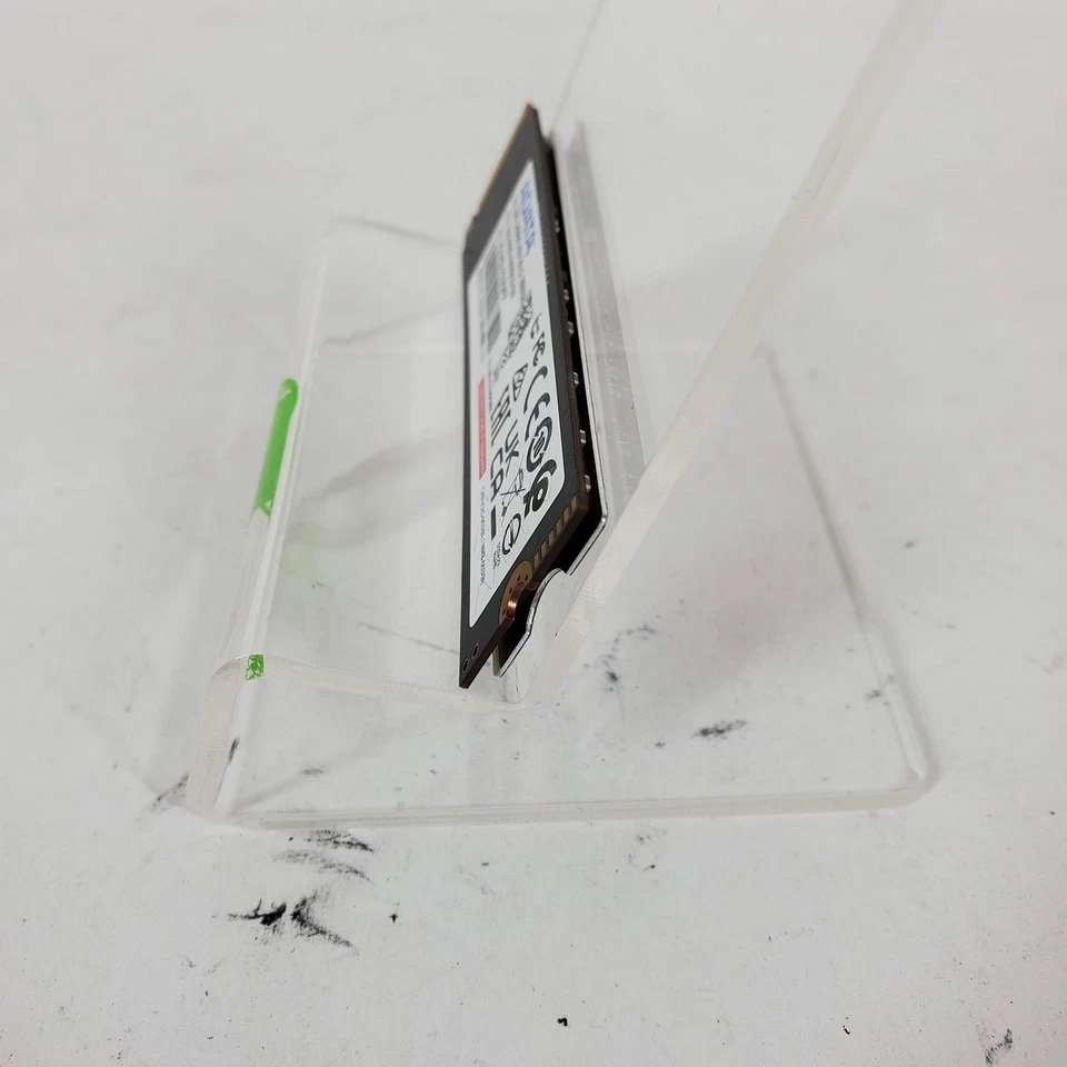 ADATA 2280mm Legend 800 Gold 2TB M.2 NVMe Gen 3.0 x 4 SSD SLEG-800G-2000GCS-S38 - Image 3 of 4