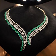 Exquisite 16.51 Cts Round Brilliant Cut Diamonds Emeralds Necklace 14K Gold