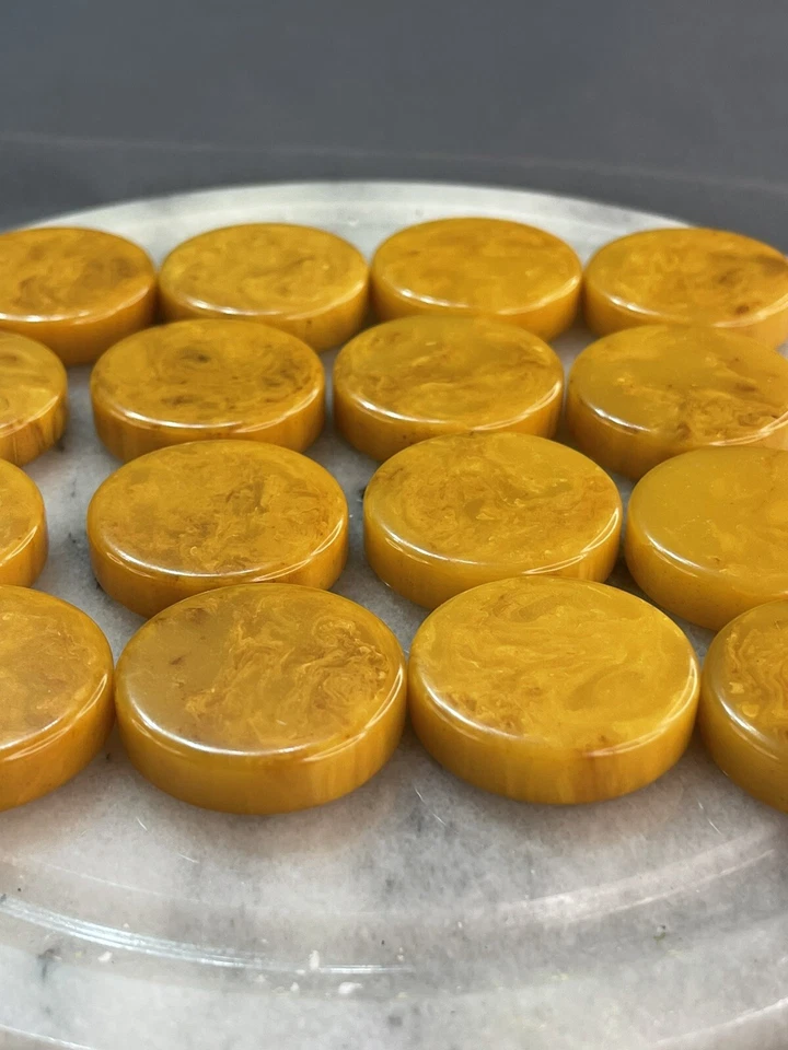 VTG Bakelite Backgammon Chocolate/Butterscotch Marbled 30 Checkers 4 Dice/ inc. - Image 4 of 4