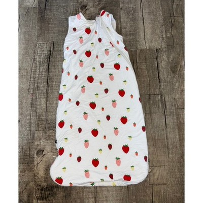 Kyte Baby Strawberry Bamboo Sleep Bag 1.0 TOG Wearable Blanket Small White Red