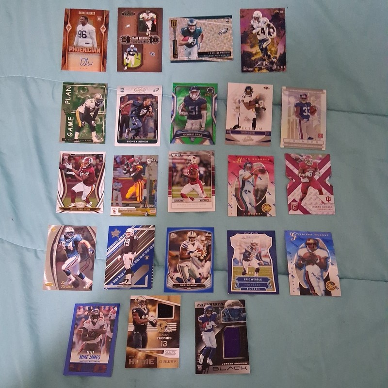 Lot Of 22 Rookie Auto Autograph And Patch Jersey Numbered  Football Cards.