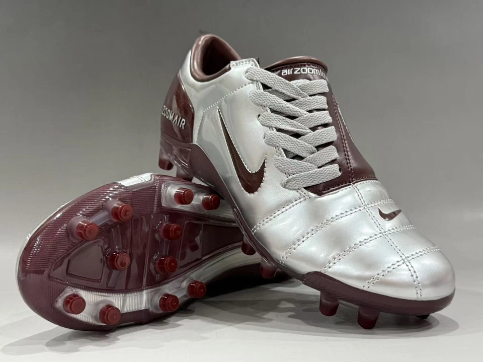 Total 90 White Cleats Size 9 - Image 4 of 4