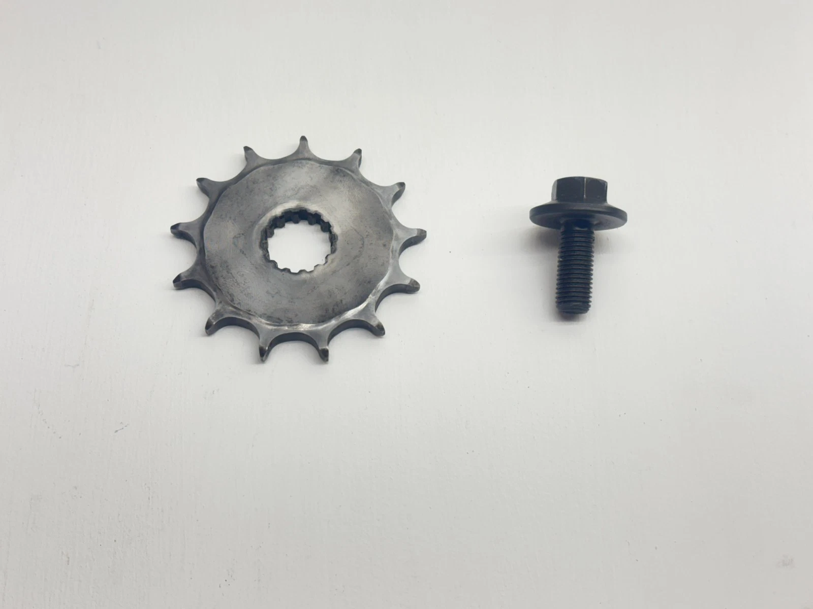 2000 Yamaha YZ125 Front Sprocket Drive Gear Bolt Assembly OEM Dirt Bike YZ 125