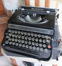 old Olivetti Typewriter with  Carry Case – Made Italy