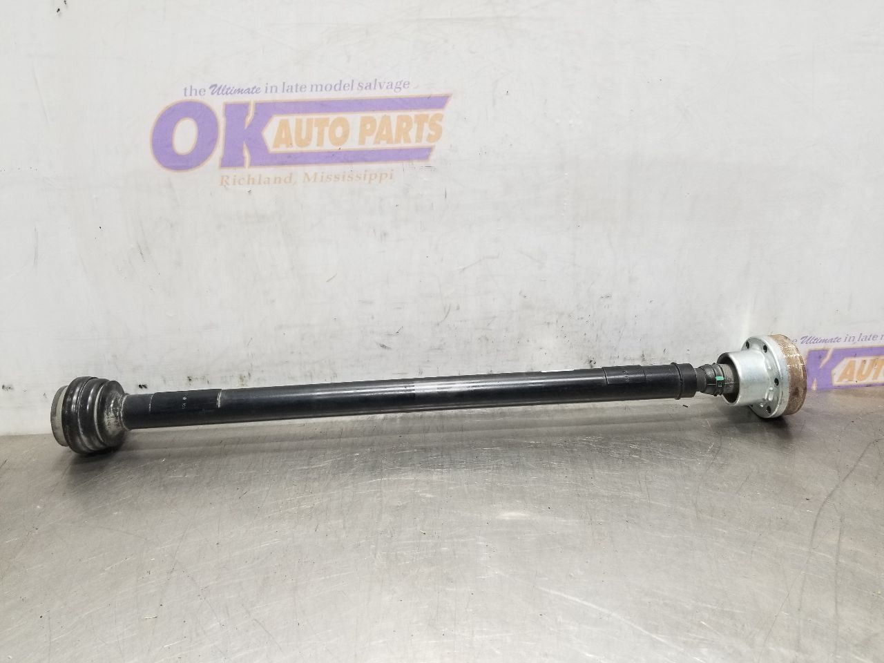 22 2022 MASERATI LEVANTE 3.8L V8 FRONT DRIVE SHAFT 