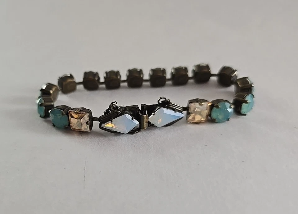 Pulsera Sorrelli Cristales Piedras Lunares Aurora Boreal Tono Bronce 7.5" Foto 2 de 4