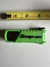 Snap-on Feeler Gauge Set. 38 Pc. Straight Blade Set With Green Blade Holder. Snap-on Feeler Gauge Set. 38 Pc. Straight Blade Set With Green Blade Holder.
