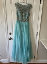 Lucci Lu prom dress