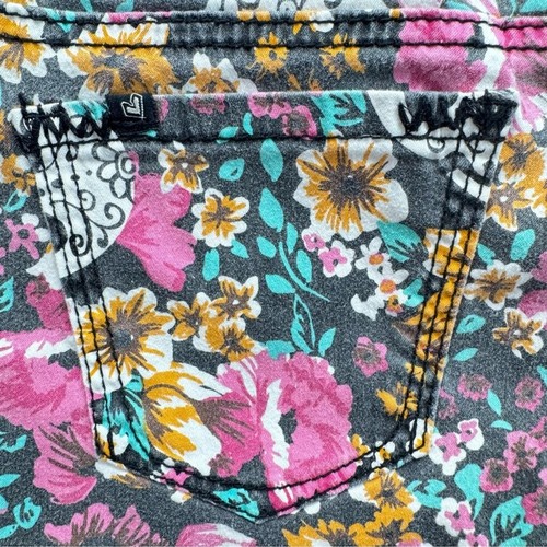 Lovesick Sugar Skull & Floral Whimsigoth Cutoff Frayed Short Shorts Hot Topic - Picture 4 of 7