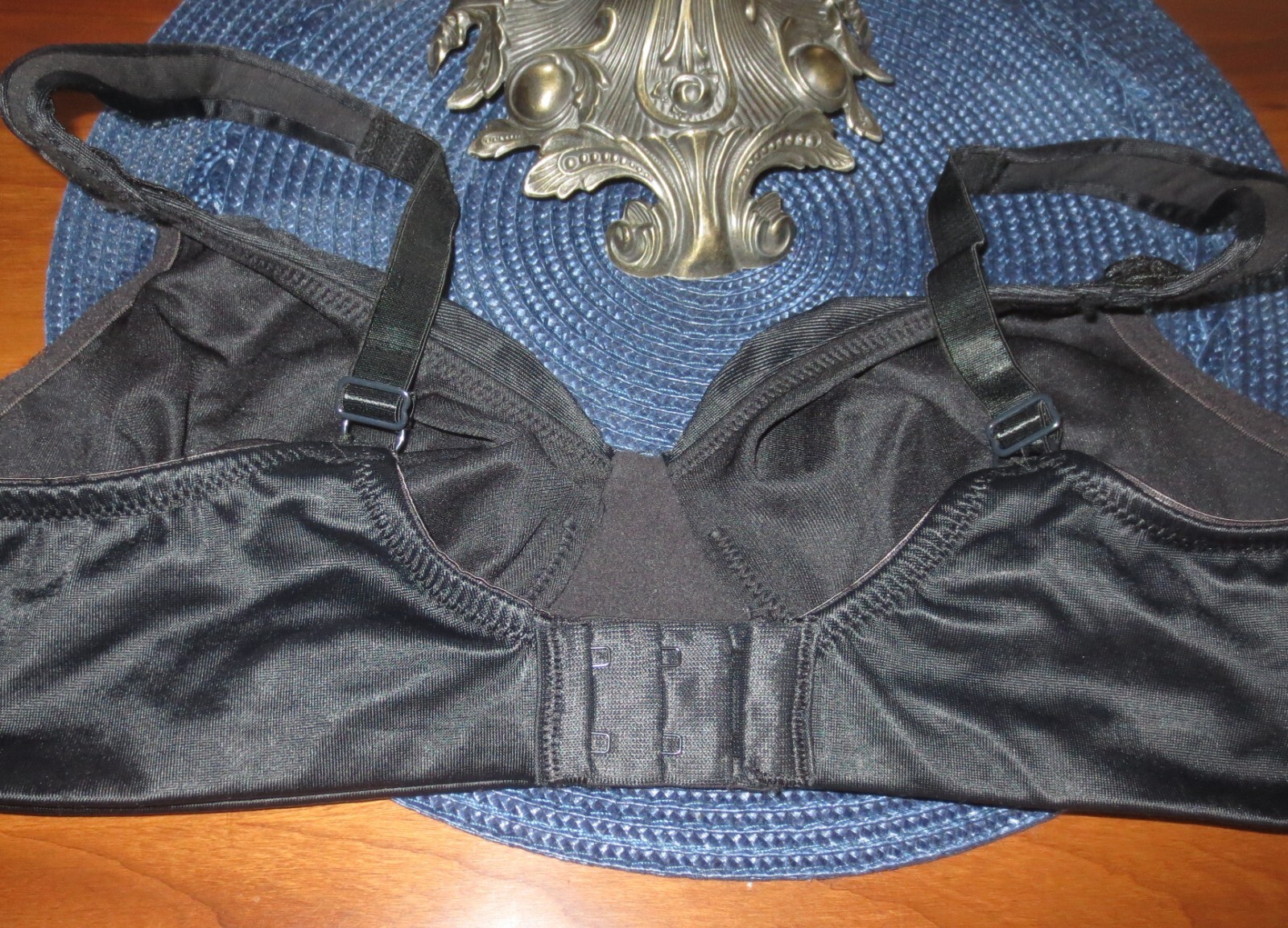 BALI 3232 BLACK BACK to BEAUTIFUL T SHIRT wire free bra sz 40 B eBay