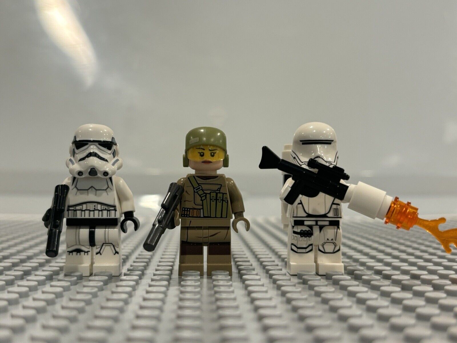 *New* Lego Star Wars minifigure Lot Of 3 (Rebel, Flametrooper, Stormtrooper)