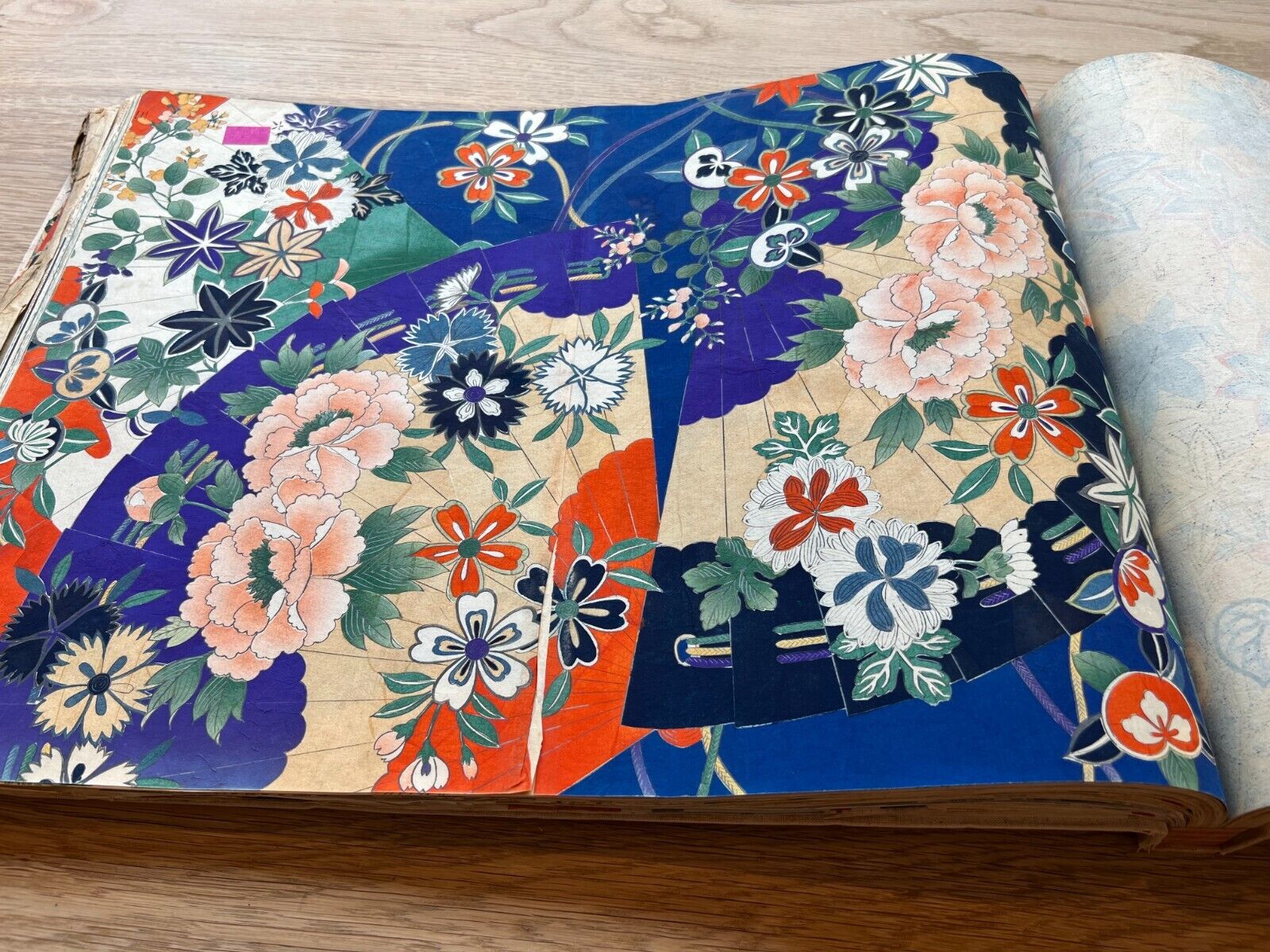 Japanese kimono handwritten design “Kimono hinagata” large drawing 193 sheets