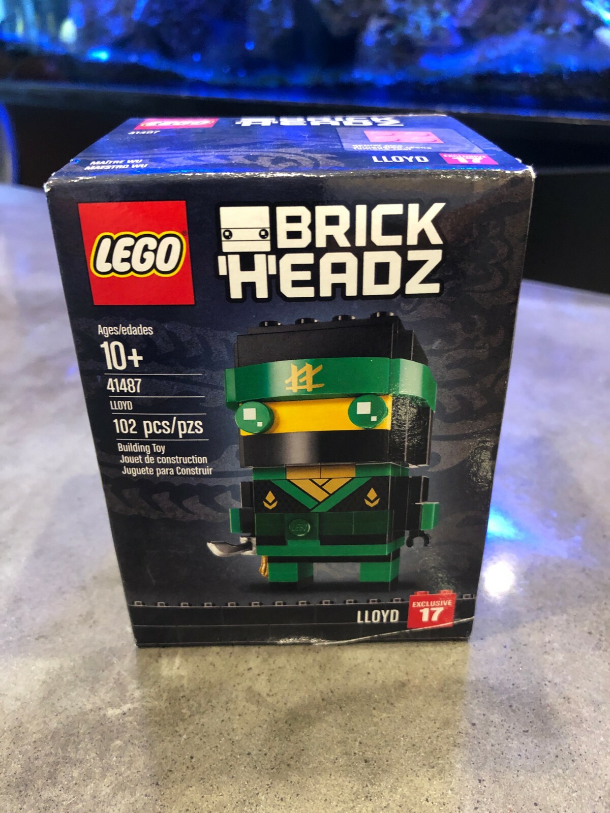 lego brickheadz lloyd