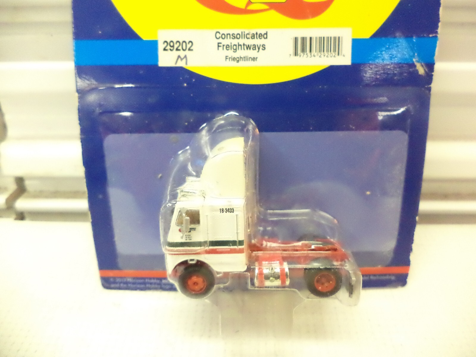 Athearn HO Scale White Freightliner Cab & Windshield Parts Set - NOS (New Old Stock)