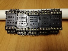lotto  n°4 Zoccolo base relè omron  PYF14A-E    14 pin