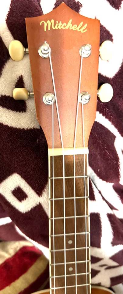 Mitchell MU40C Concert Ukulele Natural Excellent Condition - Image 3 of 4