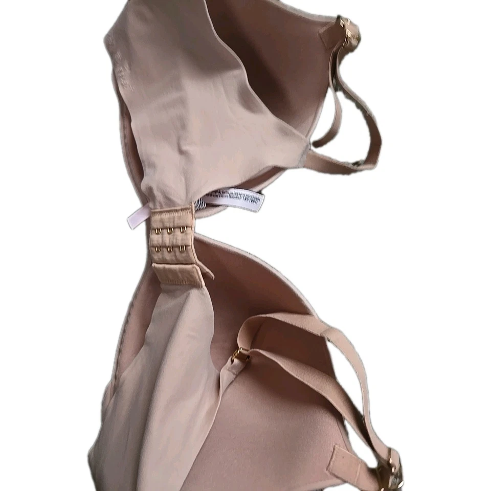 SUJETADOR CON AROS DOBLE DEMI/DEMI FORRADO VICTORIA'S SECRET TALLA 38DD Foto 2 de 4
